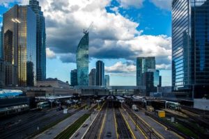 Before moving to the US city on the picture, read this packing guide for leaving Brazil.